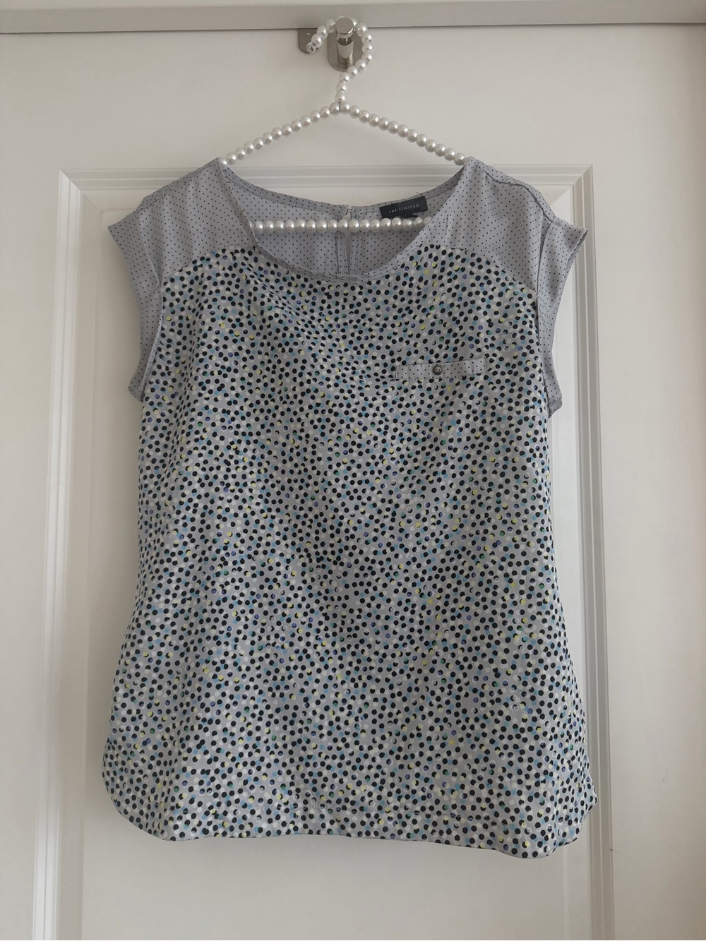 The Limited Light Gray Polka Dot Blouse -Women’s Short Sleeve Top-Size Small